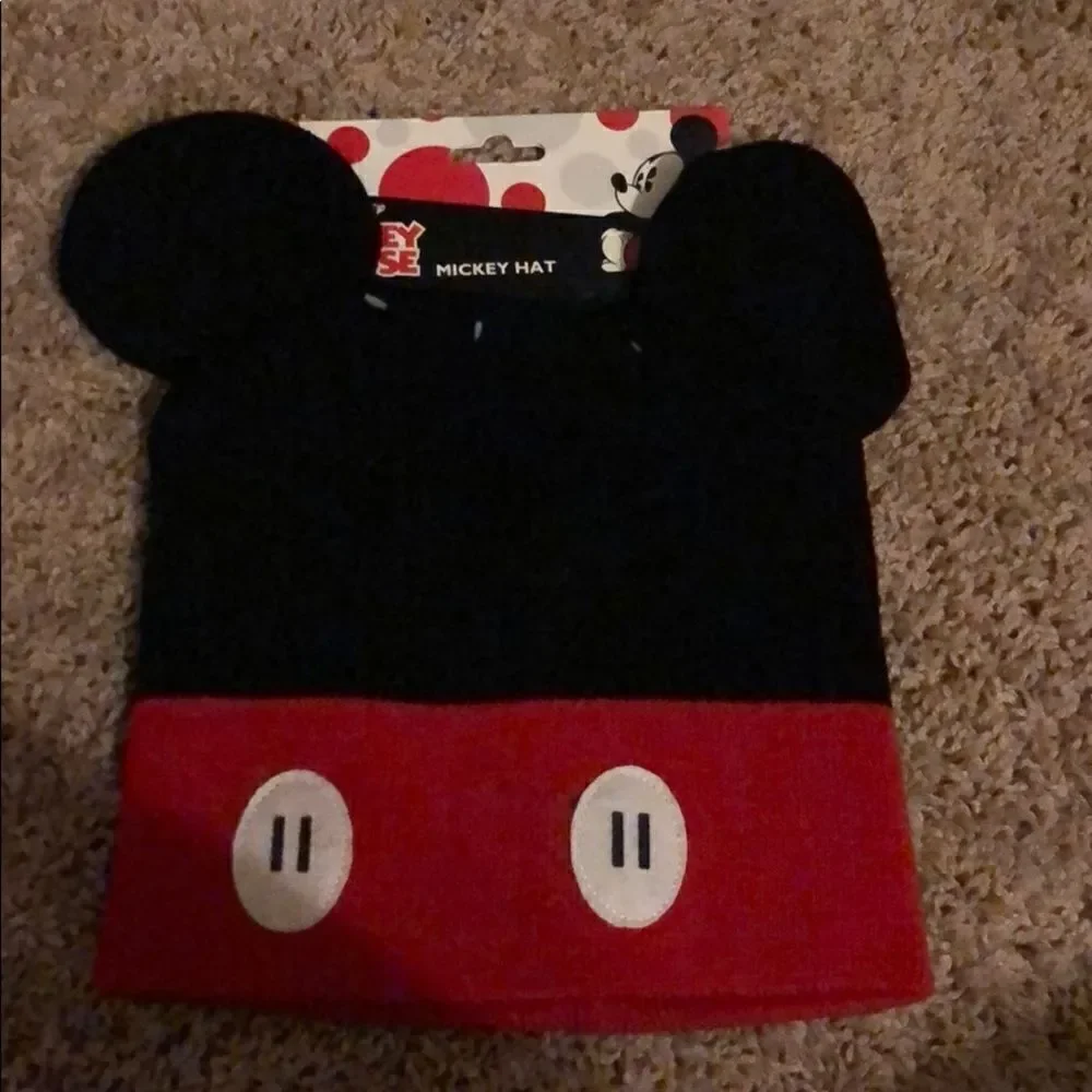 Disney Mickey Mouse beanie